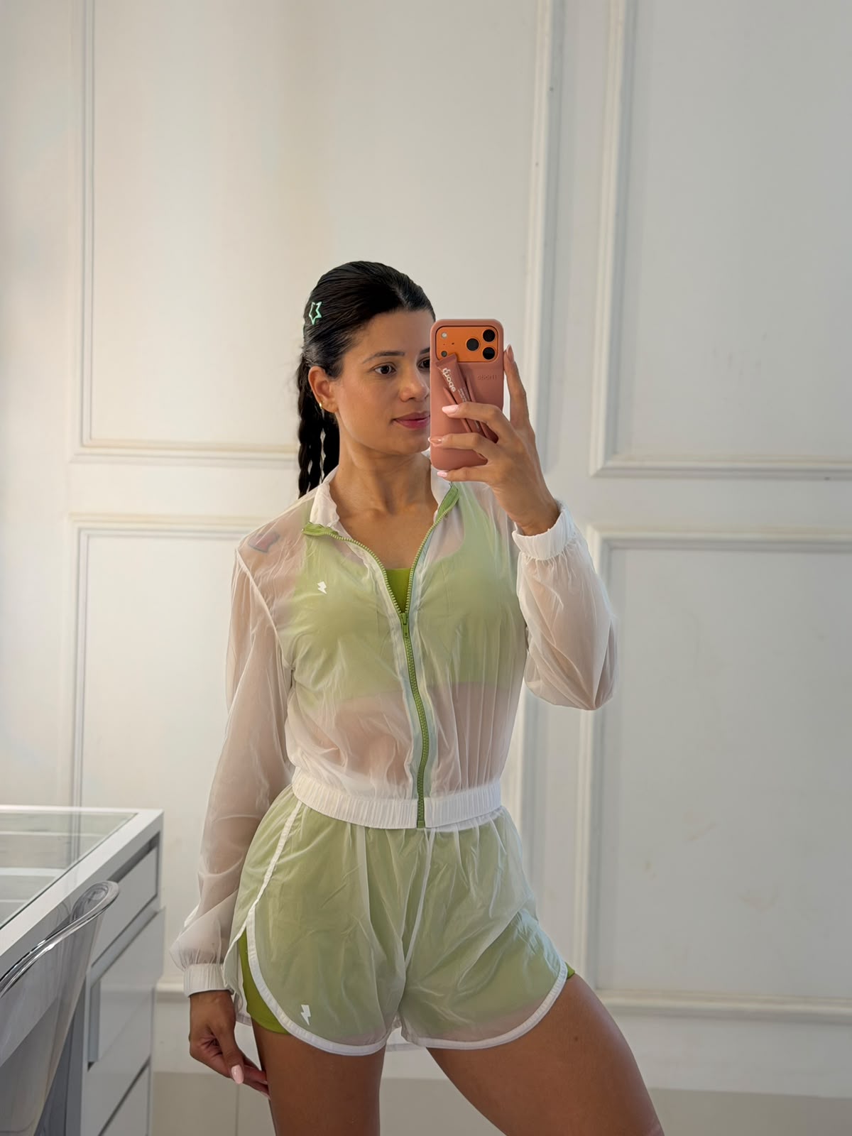 Conjunto Short Duplo, Top e Corta Vento Verde Lima